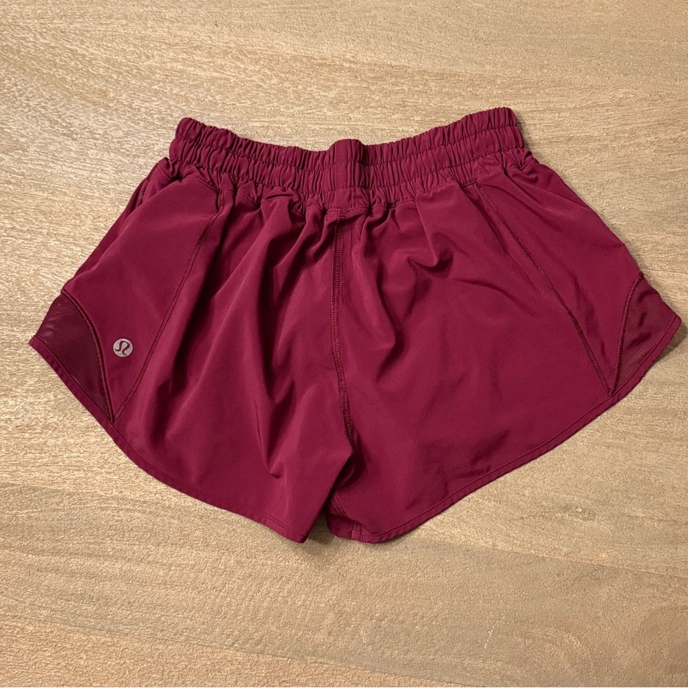 Lululemon Hotty Hot Low Rise Lined Shorts, 2.5”, size 4, maroon